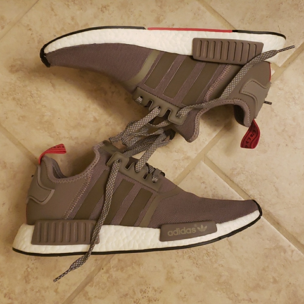 Adidas NMD R1 - Picture 4 of 6